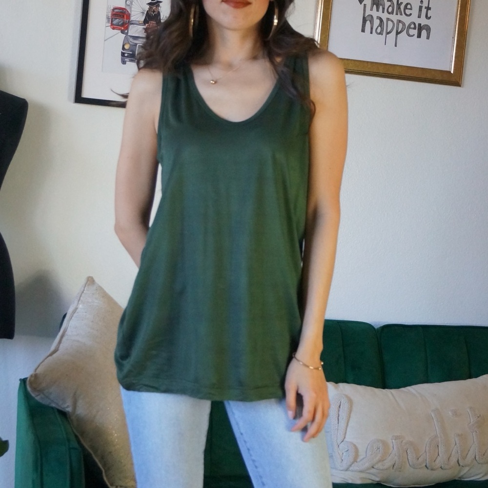 Olive Green Sleeveless Shirt Scoop Neckline Size L - Picture 2 of 6